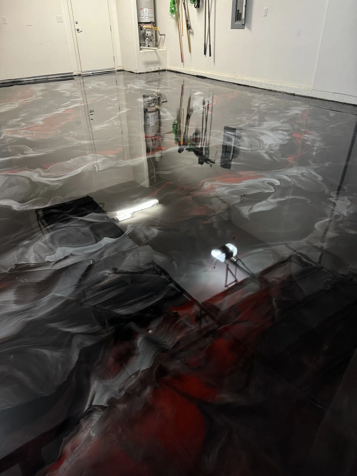 Metallic epoxy — red and black angle view detail