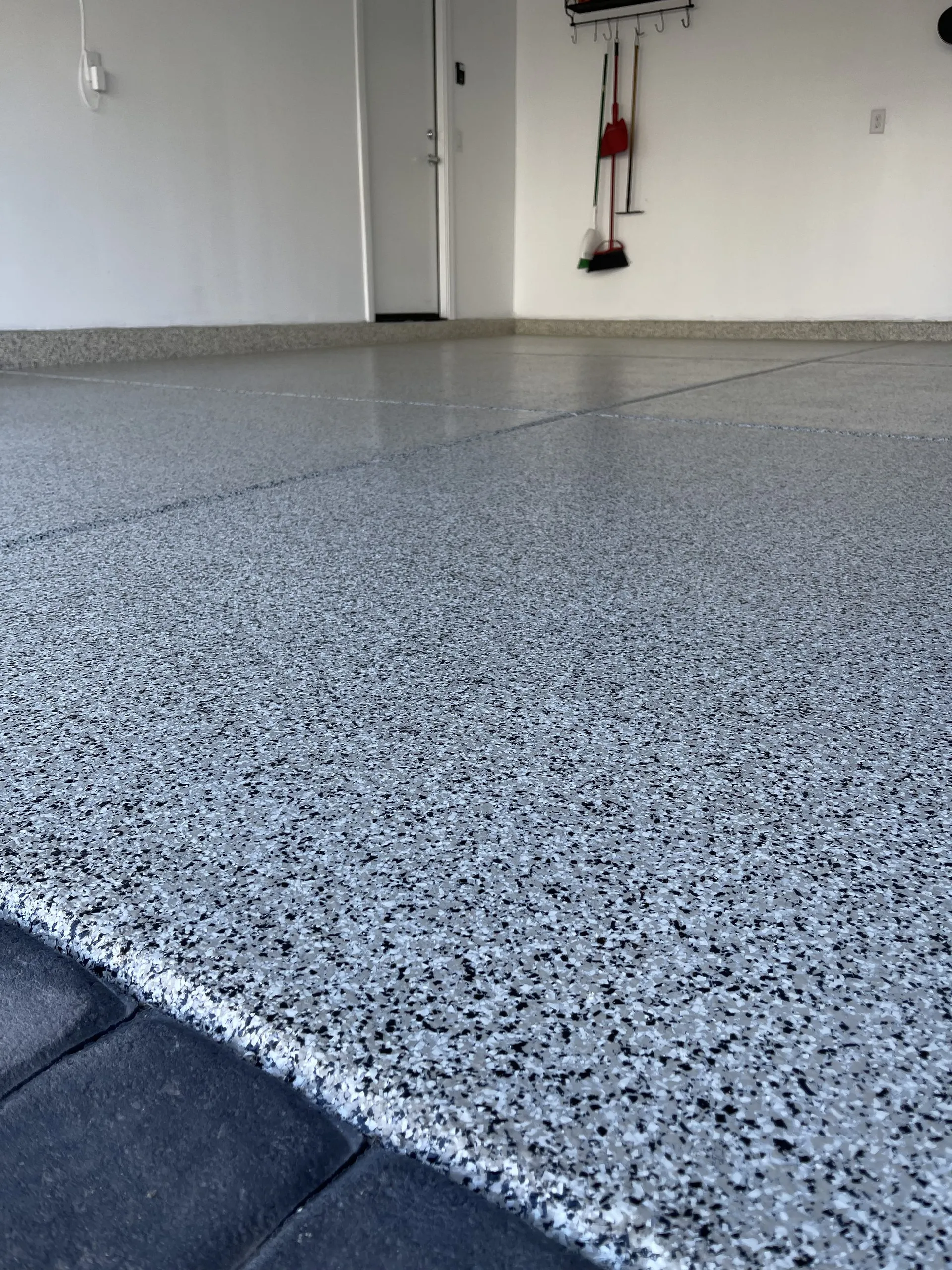 ProFlake Garage — Blue Closeup