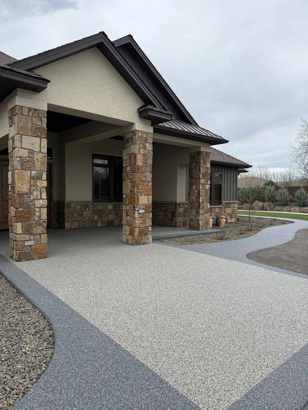 VubaStone Driveway — Stone Entry