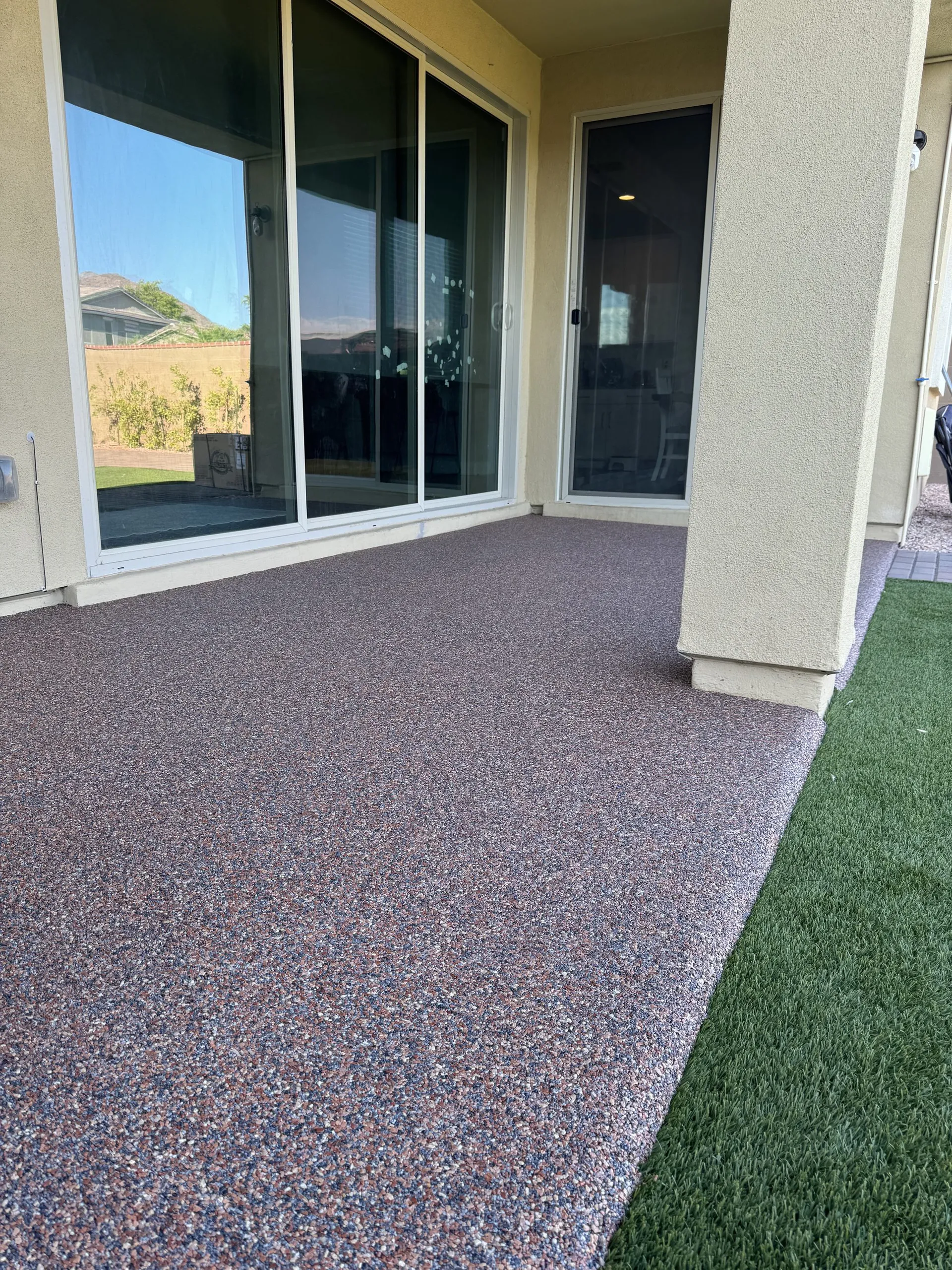 VubaStone Patio — Turf Border